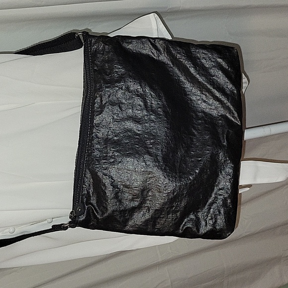 Kipling black nylon crossbody purse - Picture 4 of 8